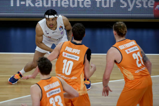 特拉福德常 特拉福德常